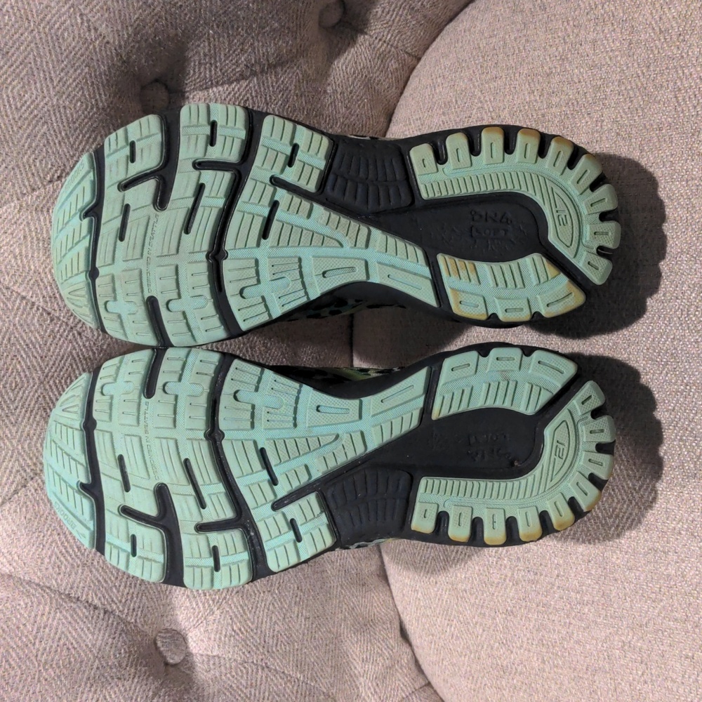 Brooks Adrenaline GTS 21 Athletic Running Shoes Run Wild Leopard Print Women's 9 - Picture 6 of 8